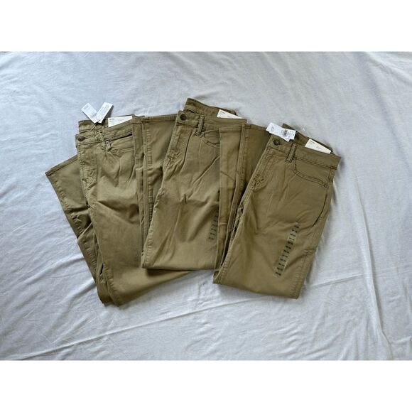 Boys American Eagle Khaki School Uniform Pants Lot, 30x30, NWT Athletic Fit - Picture 1 of 6